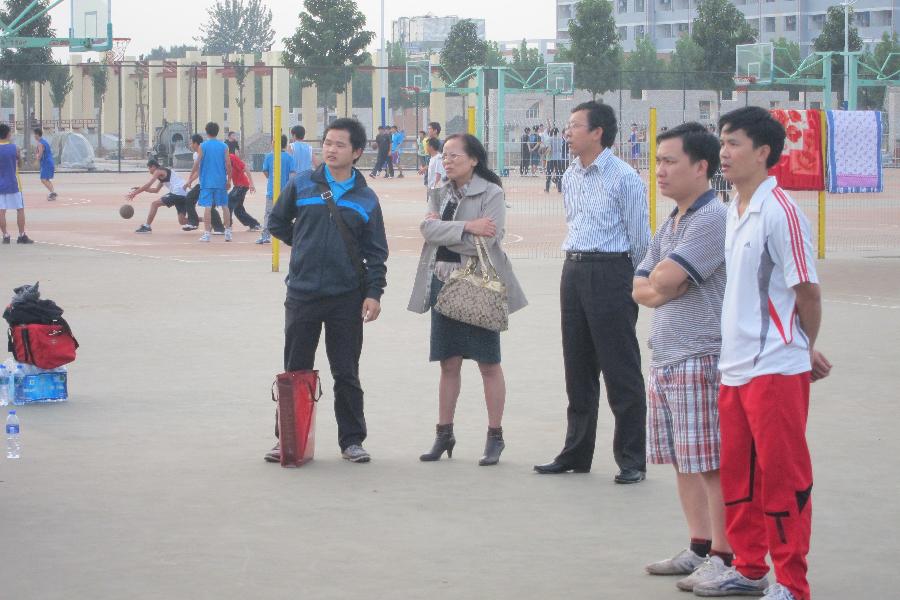 郑粉莉经理亲临比赛现场.JPG